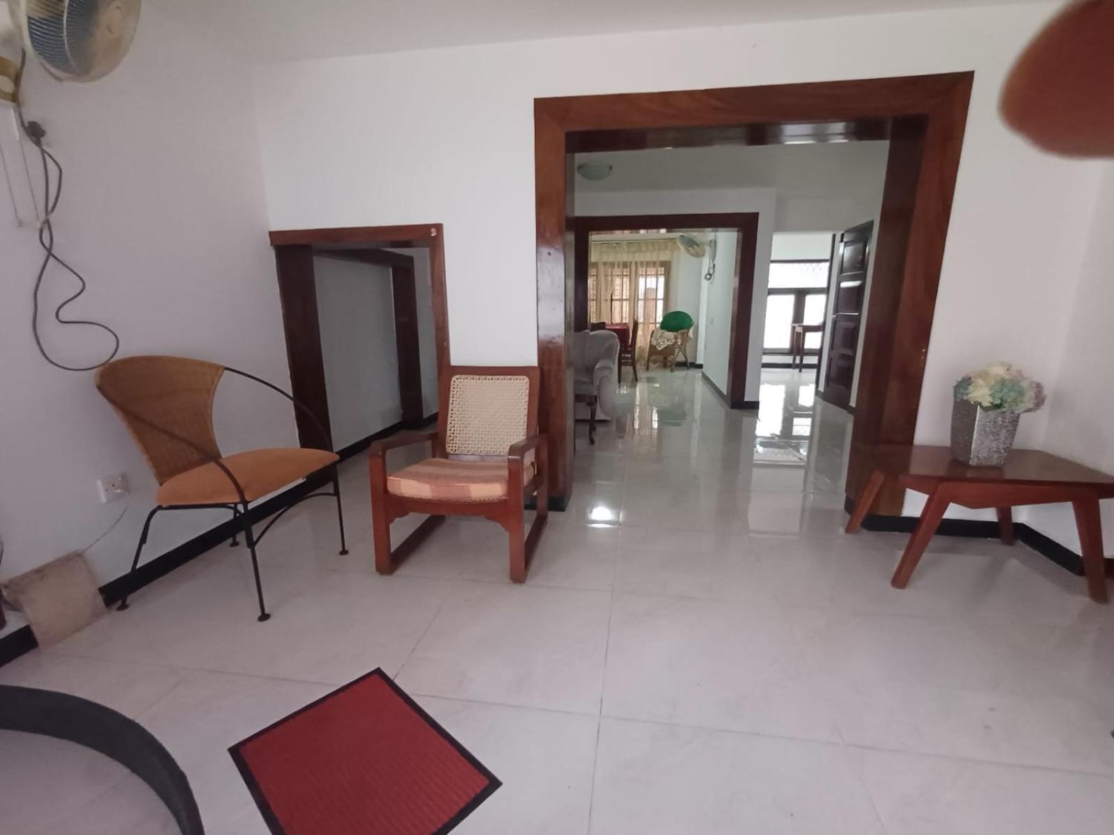Villa Chenu Dehiwala-Mount Lavinia Exterior foto